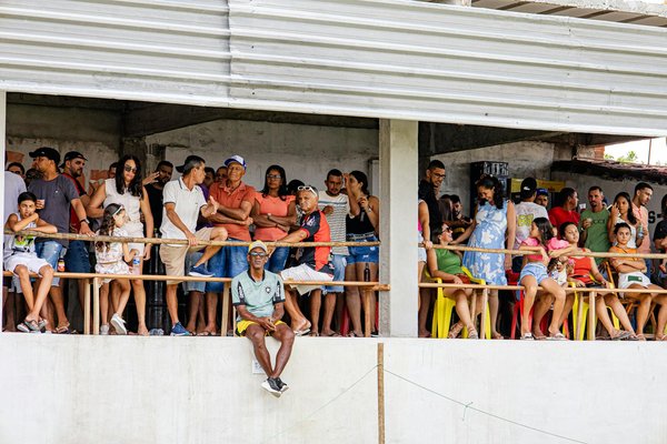 Icônes célèbres : Histoire émouvante de leur homosexualité dévoilée